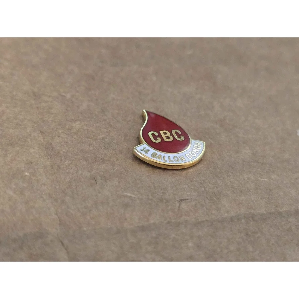 Vintage CBC Community Blood Center 14 Gallon Donor Lapel Vest Hat Pin H29